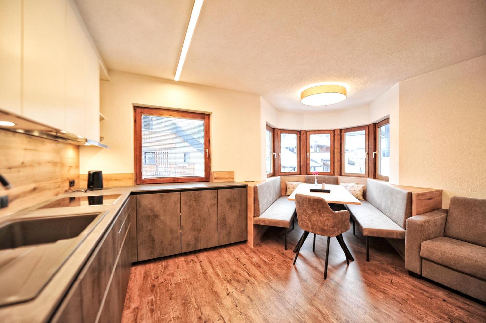 Ferienwohnung Haus Enzian Fiss Exterior foto